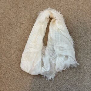 Rue 21 White Fringed Scarf NWT